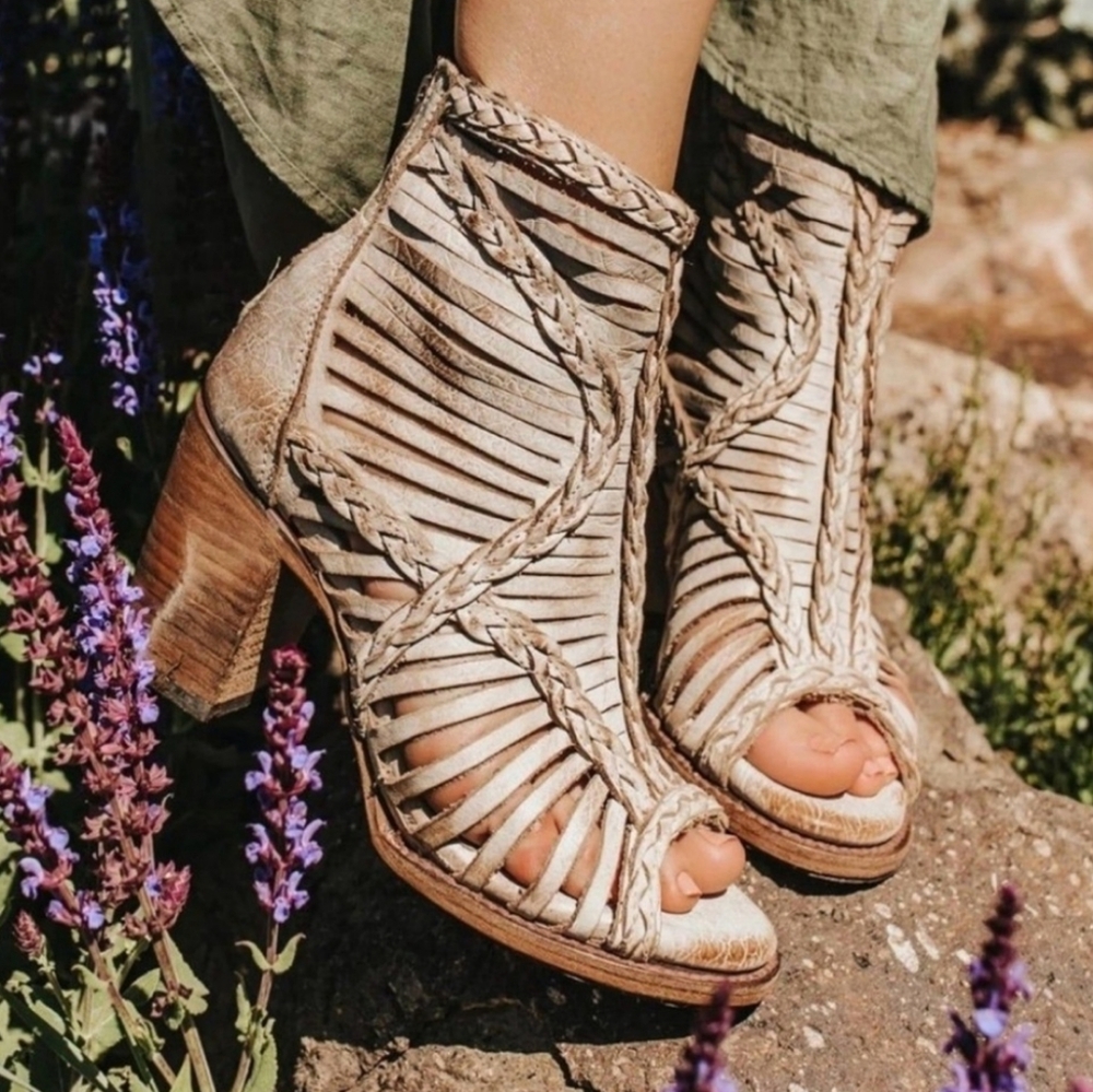 Freebird by Steven Cream Tan Sandals